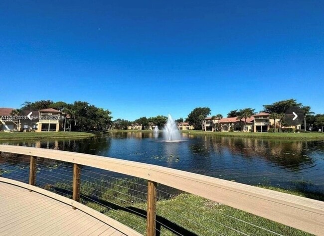 Photo - 4807 Via Palm Lakes Unidad 1520