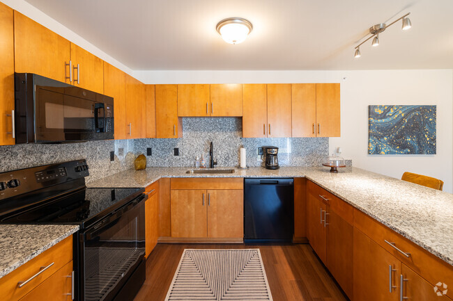 2BD, 2BA - 960SF - Kitchen B