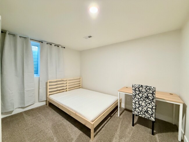 Photo - 9989 Dodge Dr