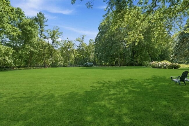 Photo - 131 Taylor Rd
