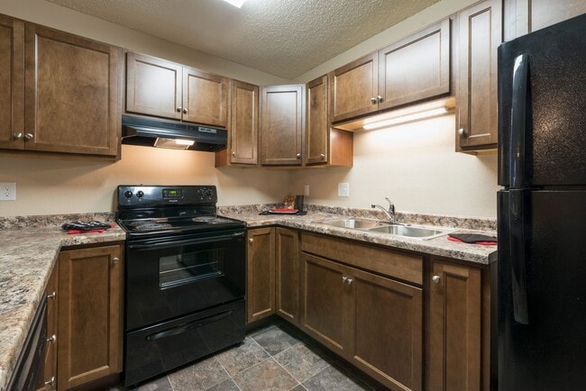 Apartamentos Newgate en Bismarck, ND | Cocina - Newgate Apartamentos