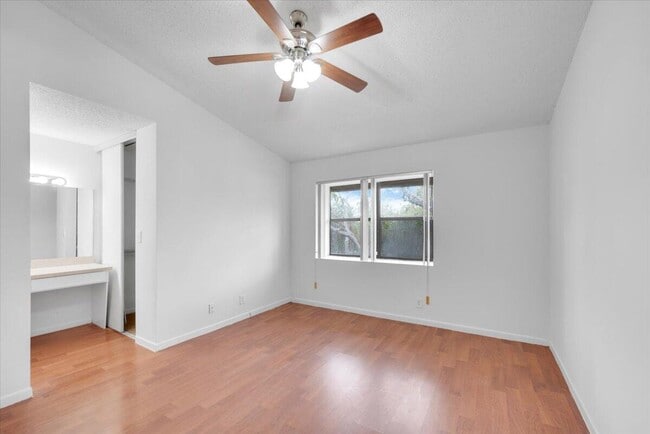 Photo - 4718 NW 82nd Ave Unit 1706