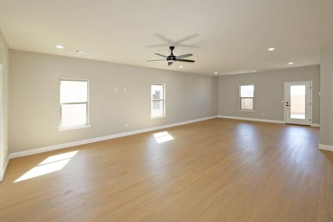 Photo - 4709 Scotty Dr