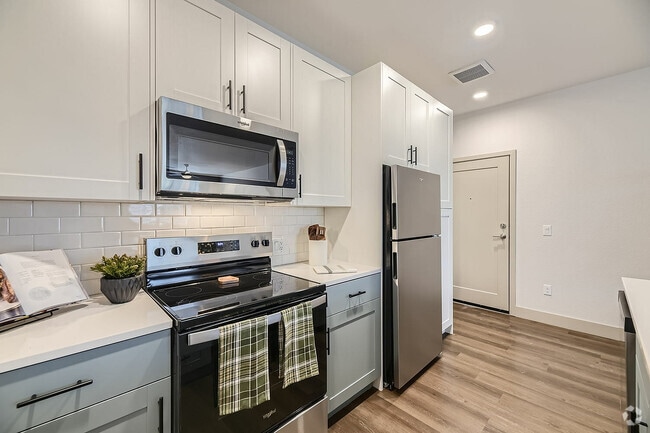 Building Photo - Sorella Rental