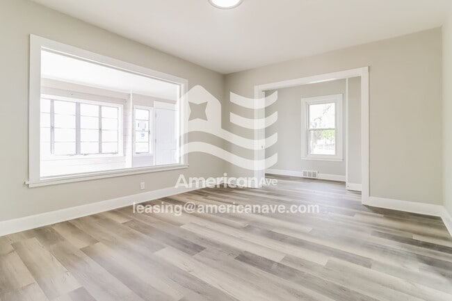 Photo - 337 George St