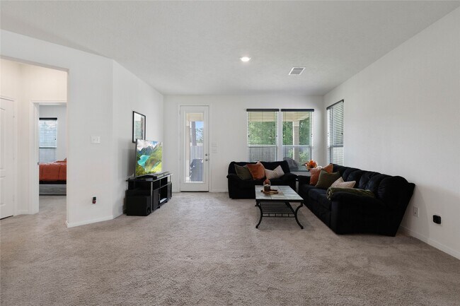 Building Photo - 4007 Mossy banks Ln