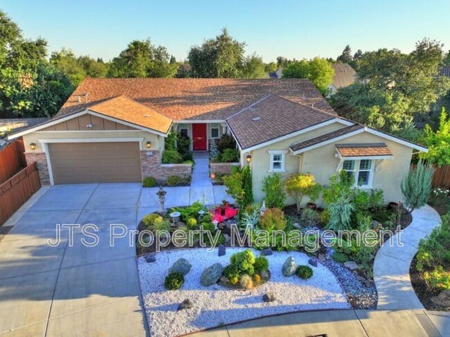 4988 Amina Fair Way