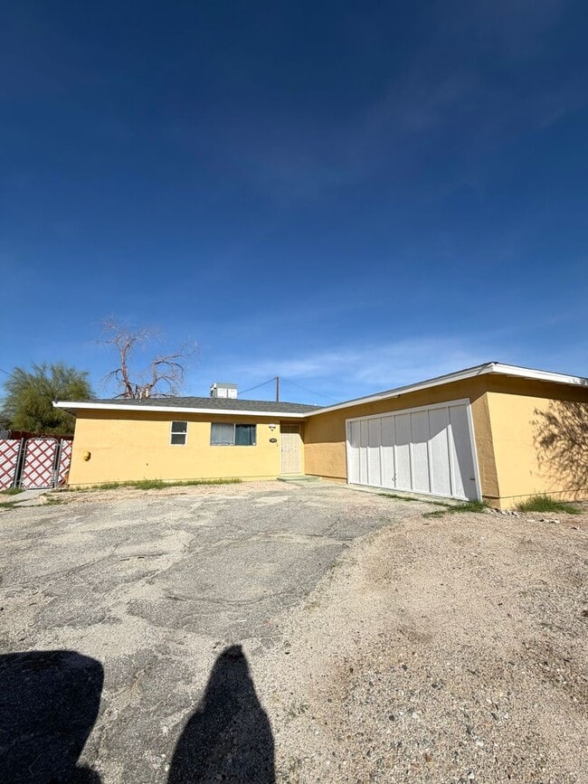 Building Photo - Newly Remodeled 3 Bedroom 2 Bathroom Home