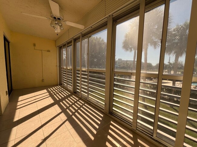 Photo - 3154 Via Poinciana Unit 214