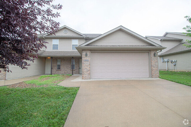 Building Photo - 3925 Snowy Owl Dr Rental