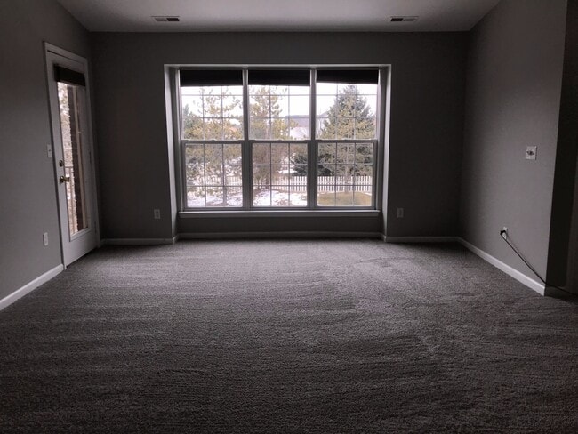 Photo - Sharp 2 bedroom, 2 bath upper condo in Not...