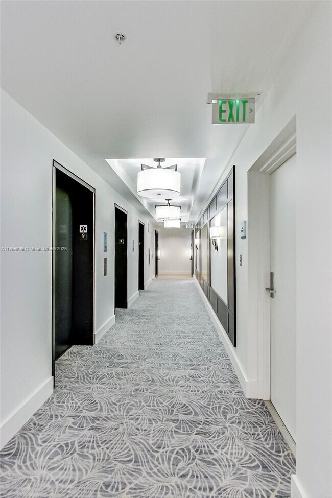 Photo - 6899 Collins Ave Unidad 910