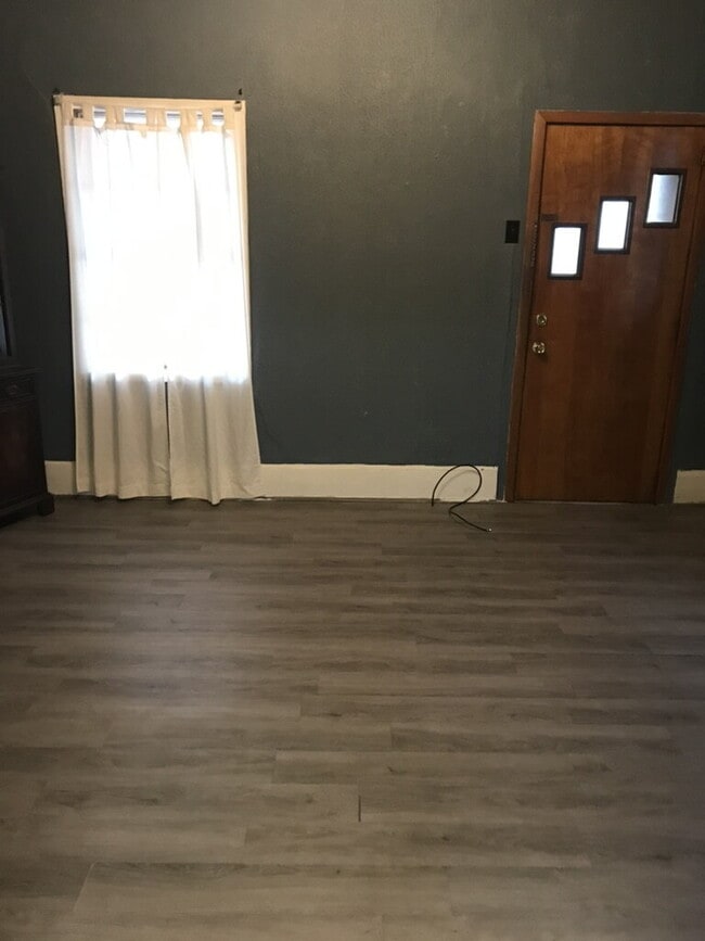 Photo - 2 Bedroom half double in N. end of Wilkes Barre Unit Front