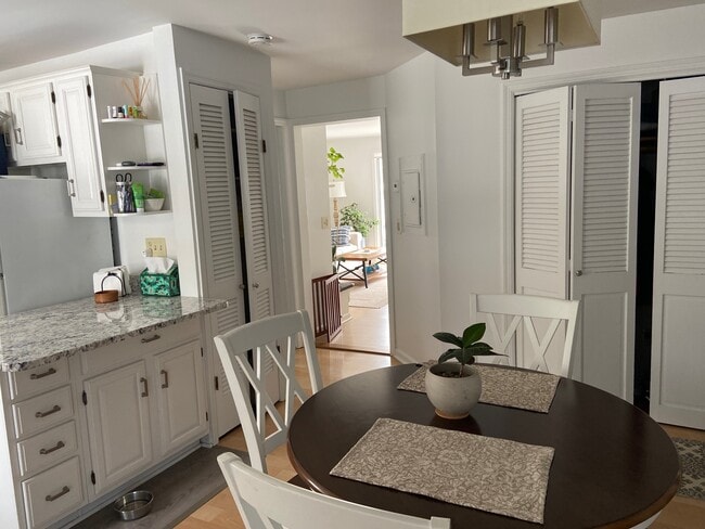 Photo - 4 McKendry Ct