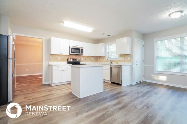 Photo - 1731 River Mill Trail NE