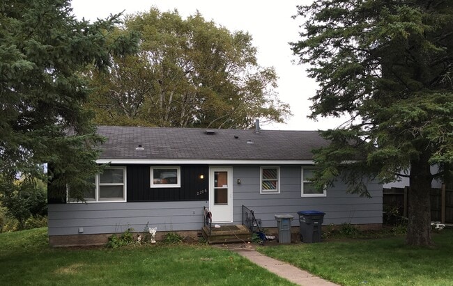 2206 Springvale Ct - 2206 Springvale Ct