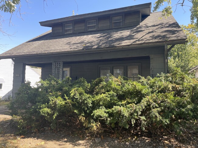 Building Photo - 203 Delaware Ave Rental