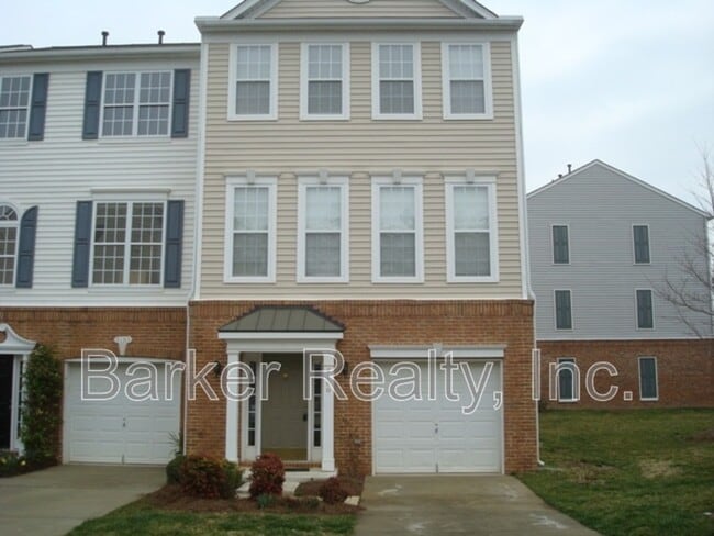 Building Photo - 7100 Proctor Hill Dr