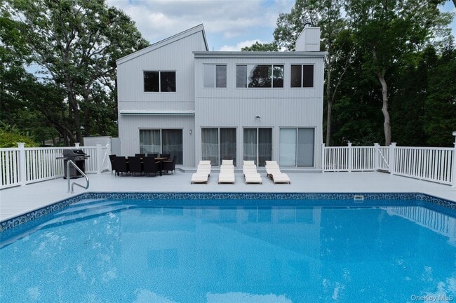 58 Homewood Dr