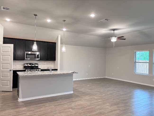 Photo - 2608 Rambling Rd