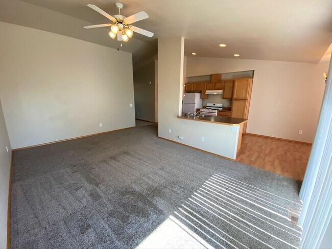 Photo - Spacious 3 Bedroom with Office - Fenced Lawn with Lawn Care Provided!