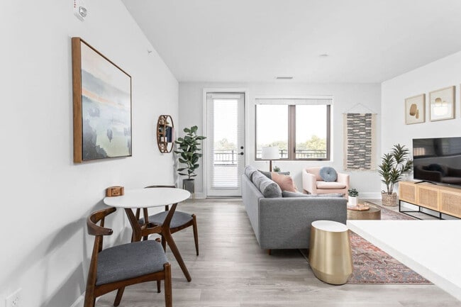 Photo - 5858 N College Ave Unidad ID1014519P