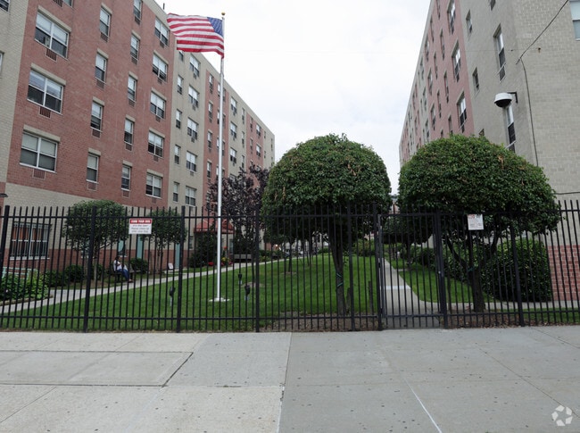 Photo - Belmont Boulevard II