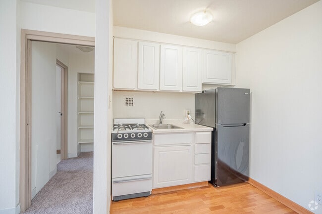 Studio - 365SF - Kitchen