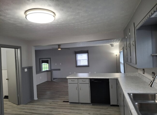 Photo - 315 Adams St