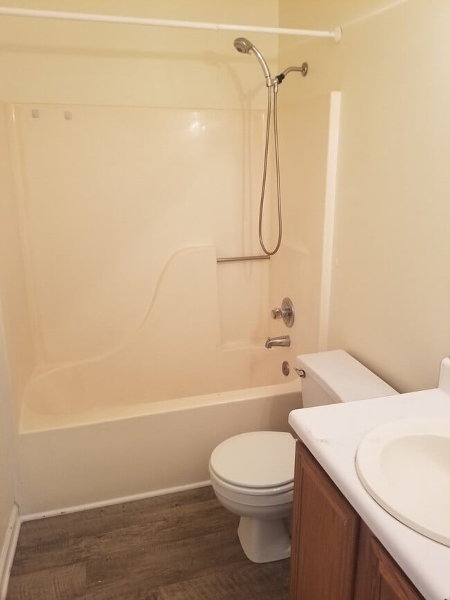 Photo - 2 BR duplex near Four Seasons, Twin Lakes