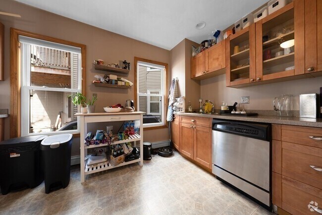 Building Photo - 12 Speridakis Terrace Unit 1 Rental