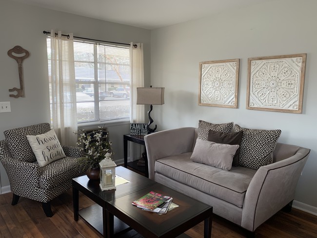 One Bedroom Cedar-Living Room - Oakview Apartments