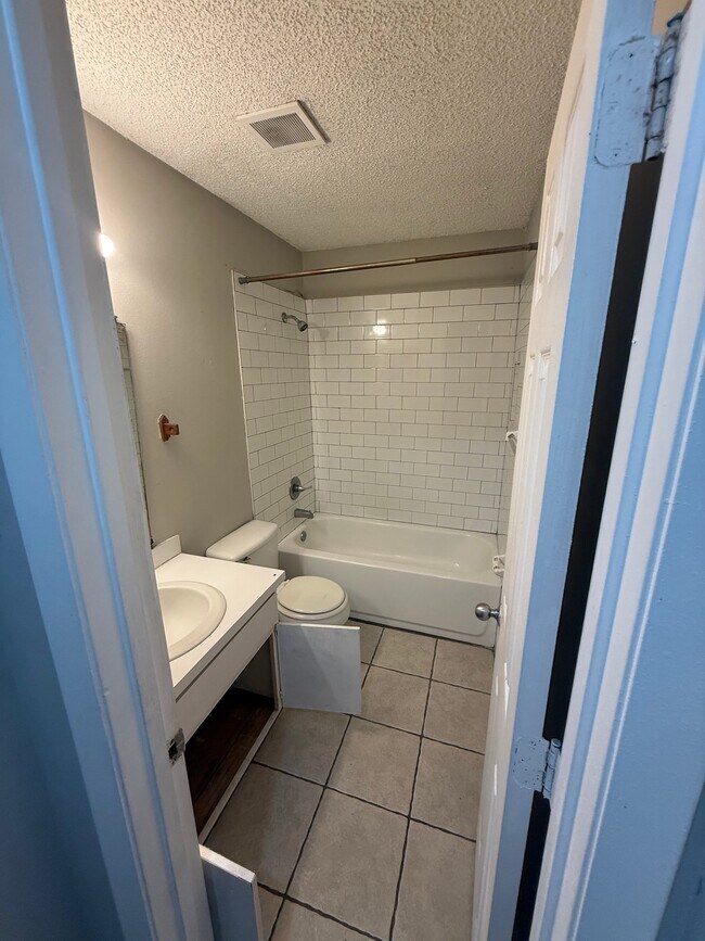 3881 Janeen Cir Unit 3881