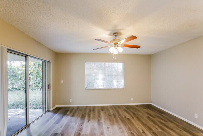 8506 NW 47th St