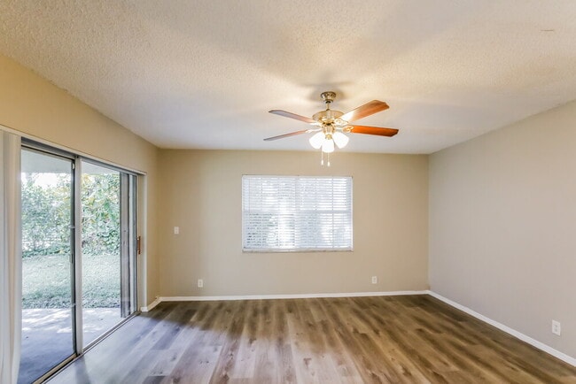 Photo - 8506 NW 47th St