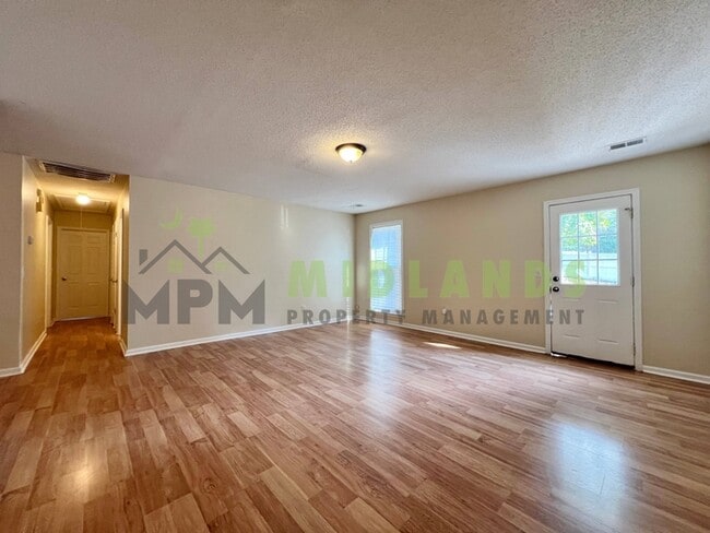 Photo - 200 Cranewater Dr