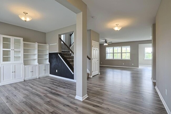 6545 Cannondale Dr
