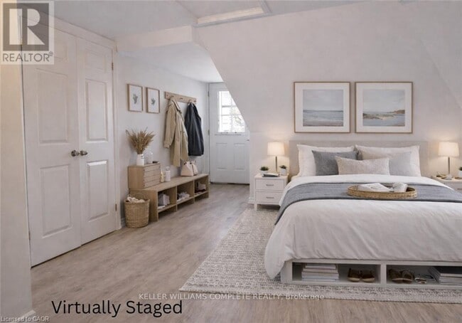 Photo - 3 Wentworth St S