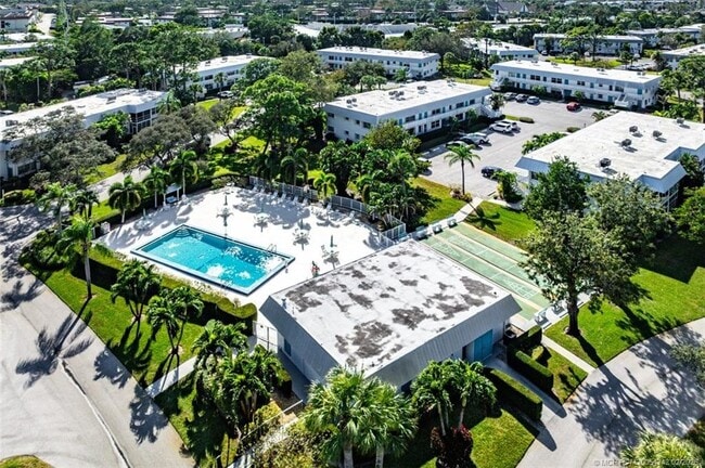 Photo - 2929 SE Ocean Blvd Unit 109-8