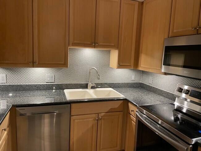 Photo - 195 14th St NE