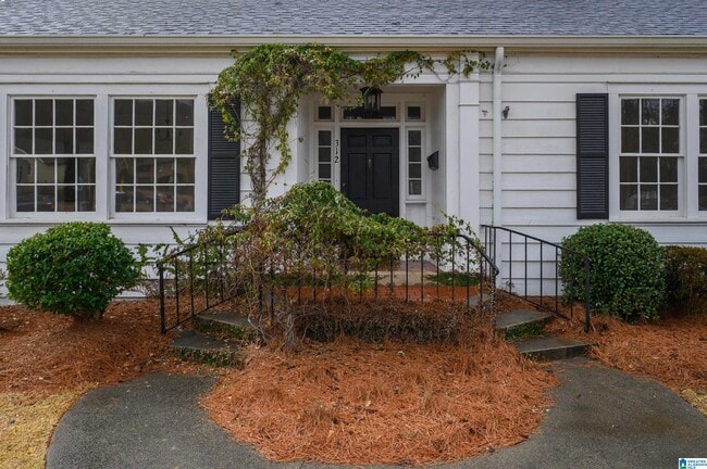 Photo - 312 E Linwood Dr