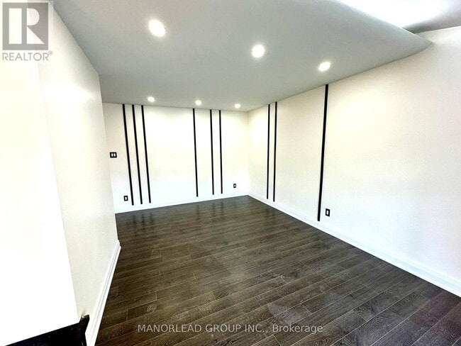 Photo - 2 Ptarmigan Crescent