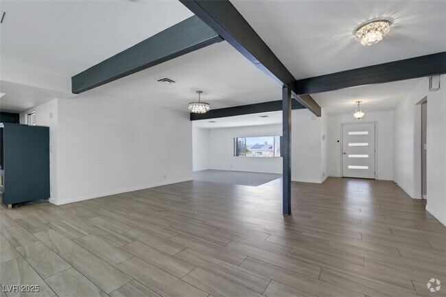 Building Photo - 1716 S 17th St Rental