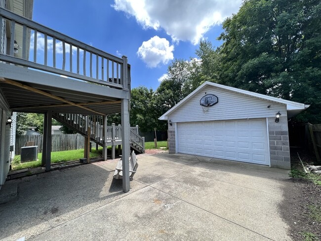 Photo - 3700 Hillcross Dr