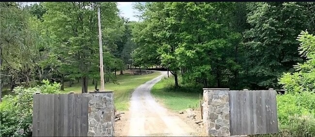 Photo - 772 Franklin Rd