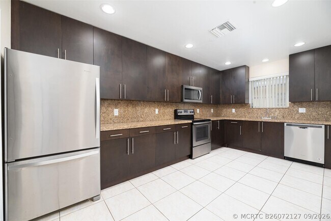Photo - 3707 Polk St