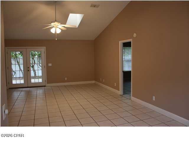 Photo - 901 Pelican Pl