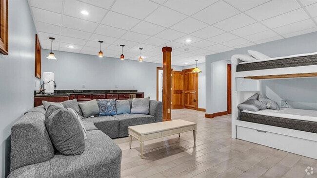 Building Photo - 21 Hemlock Point Rd Unit ID1255657P Rental