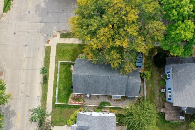 Photo - 1103 1st St NW