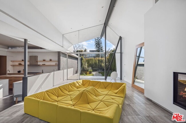 Photo - 3660 Inglewood Blvd